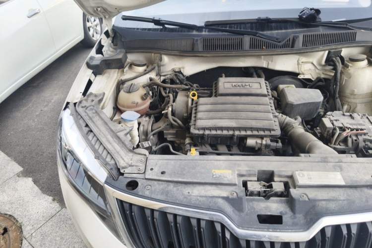 Used Skoda Kamiq 2020 1.5L Automatic Standard Edition Engine Bay Right