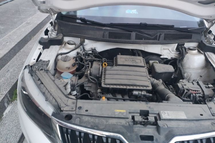 Used Skoda Kamiq 2020 1.5L Automatic Comfort Edition Engine Bay Right