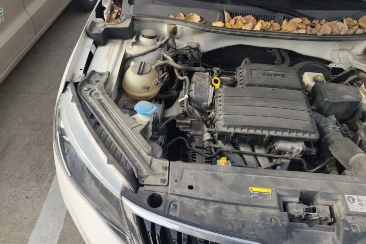 Used Skoda Kamiq 2020 1.5L Automatic Comfort Edition Engine Bay Right
