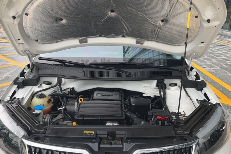 Used Skoda Kamiq 2020 1.5L Automatic Comfort Edition Engine Bay