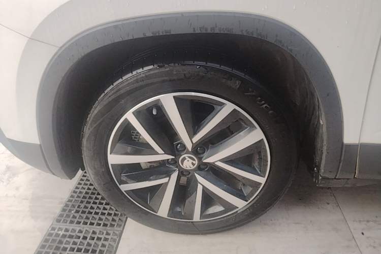 Used Skoda Kamiq 2020 1.5L Automatic Comfort Edition Exterior 4