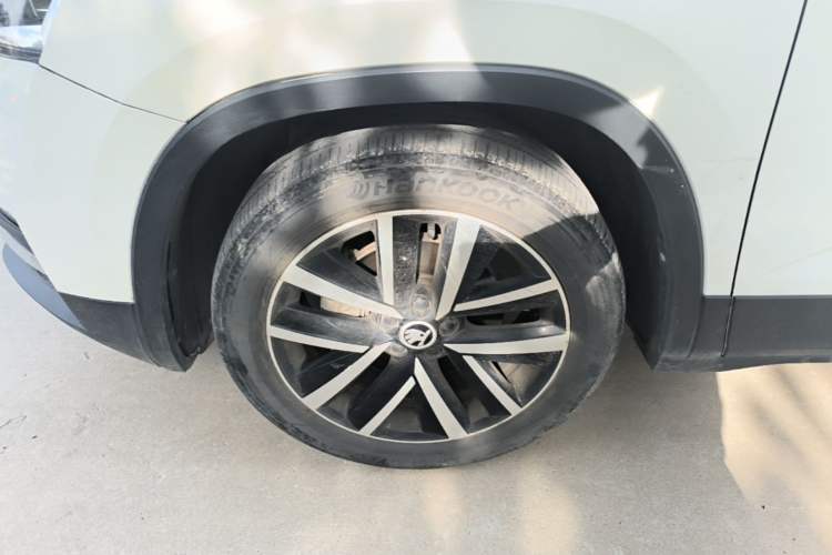 Used Skoda Kamiq 2020 1.5L Automatic Standard Edition Exterior 4