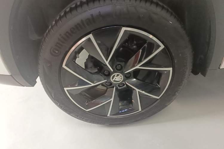 Used Skoda Kamiq 2020 GT 1.5L Automatic Flagship Model China VI Standard Exterior 5