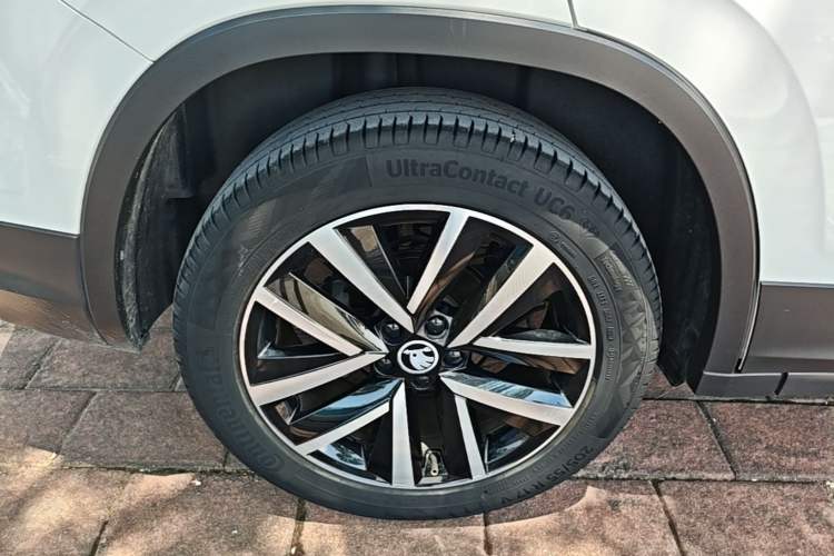 Used Skoda Kamiq 2020 1.5L Automatic Comfort Edition Exterior 5