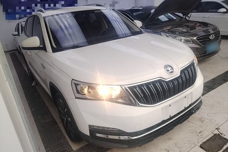 Used Skoda Kamiq 2020 1.5L Automatic Comfort Edition Front Right 45 Deg