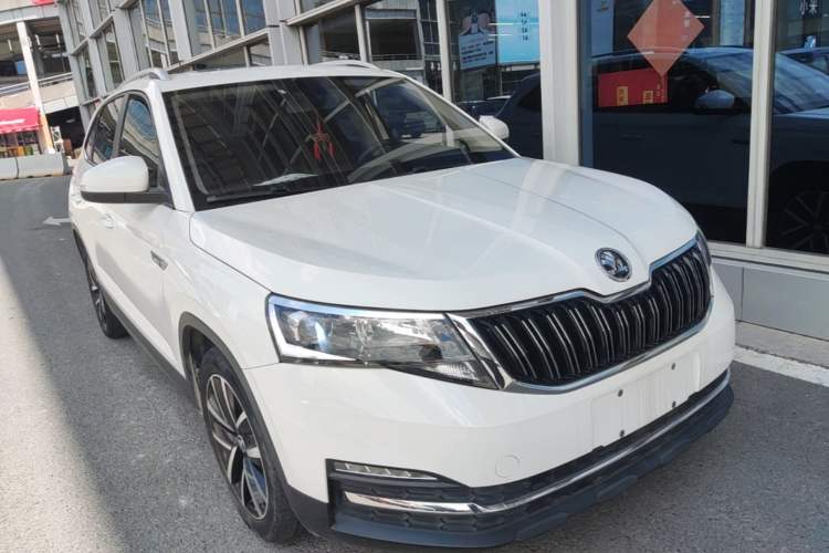 Used Skoda Kamiq 2020 1.5L Automatic Comfort Edition Front Right 45 Deg