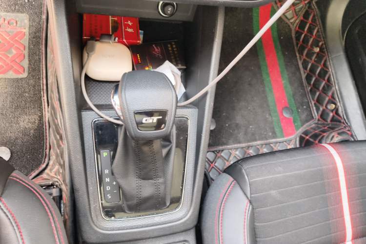 Used Skoda Kamiq 2020 Facelifted GT 1.5L Automatic Flagship Version China VI Standard Gear Lever