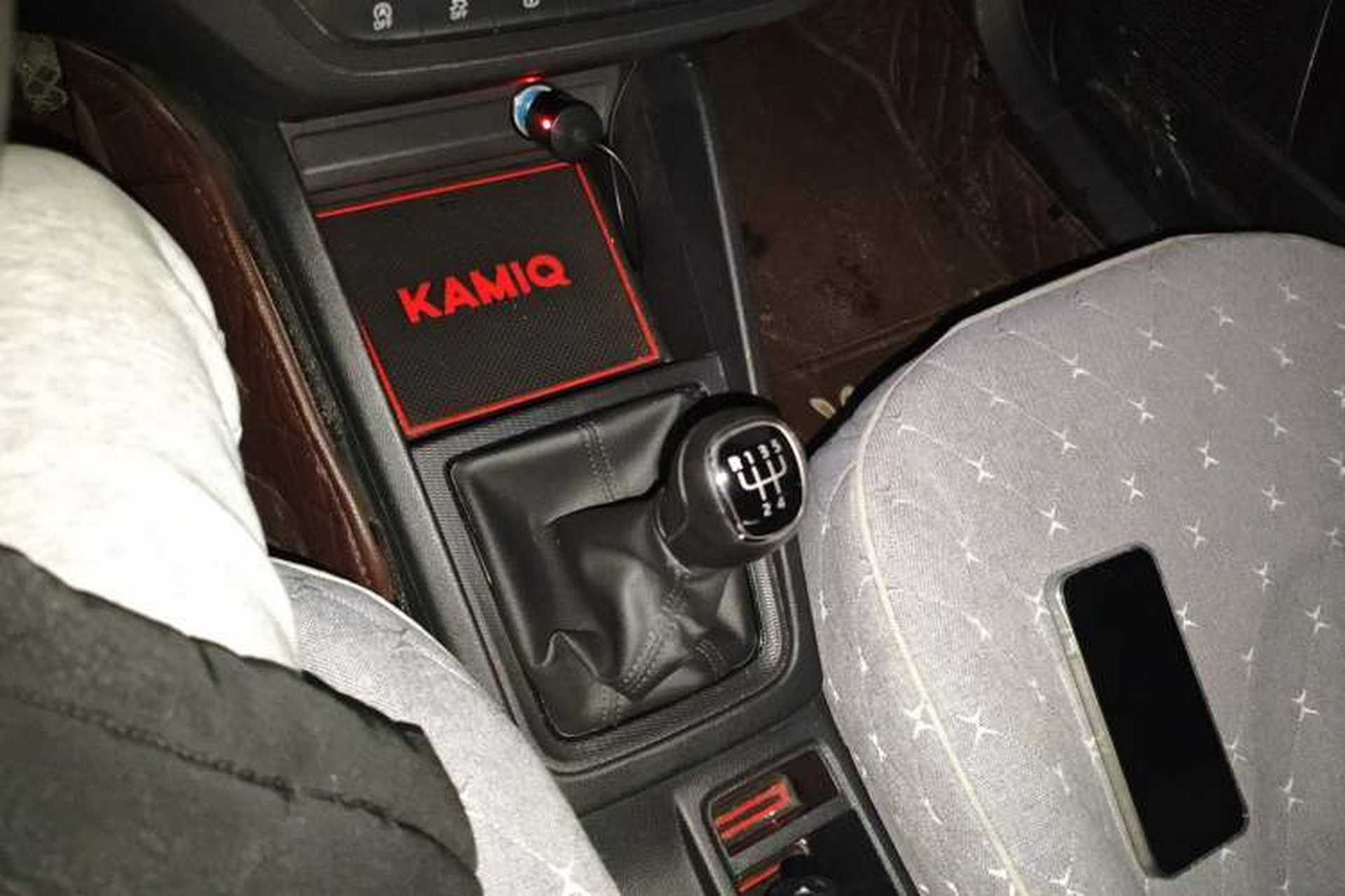 Used Skoda Kamiq 2020 1.5L Manual Standard Edition Gear Lever