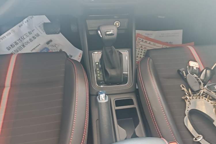 Used Skoda Kamiq 2020 Facelifted GT TSI 230 DSG Flagship Edition China VI Standard Gear Lever