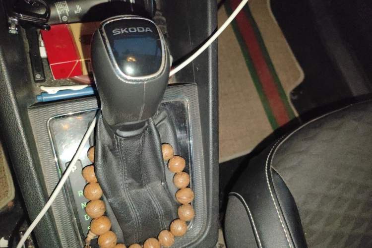 Used Skoda Kamiq 2020 1.5L Automatic Comfort Edition Gear Lever