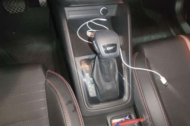 Used Skoda Kamiq 2020 Facelifted GT TSI 230 DSG Flagship Edition China VI Standard Gear Lever