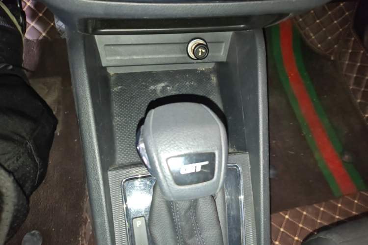 Used Skoda Kamiq 2020 Facelifted GT TSI 230 DSG Flagship Edition China VI Standard Gear Lever