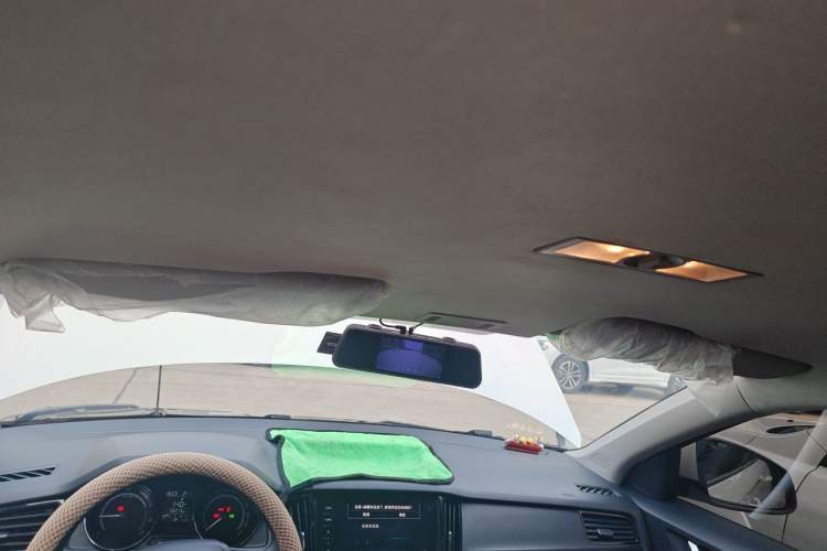 Used Skoda Kamiq 2020 1.5L Automatic Standard Edition Headliner