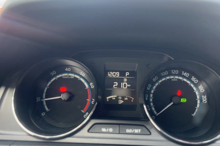 Used Skoda Kamiq 2020 1.5L Automatic Comfort Edition Instrument Cluster