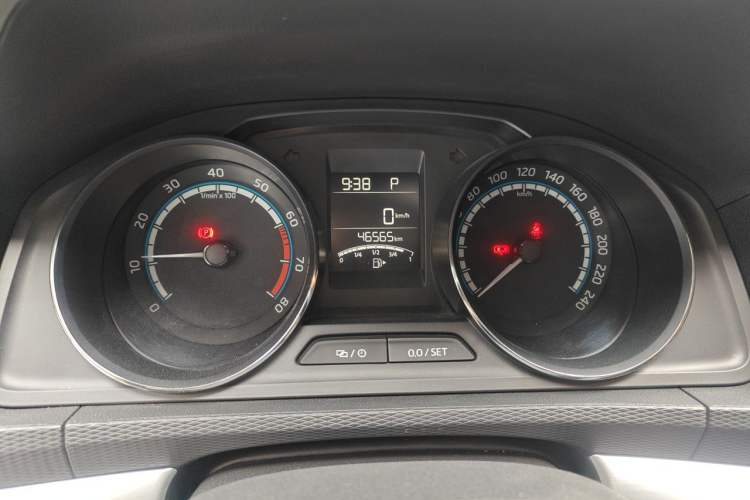 Used Skoda Kamiq 2020 Facelifted GT TSI 230 DSG Flagship Edition China VI Standard Instrument Cluster