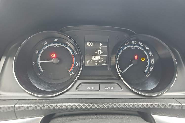Used Skoda Kamiq 2020 1.5L Automatic Comfort Edition Instrument Cluster