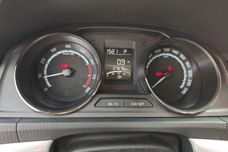 Used Skoda Kamiq 2020 Facelifted GT TSI 230 DSG Flagship Edition China VI Standard Instrument Cluster