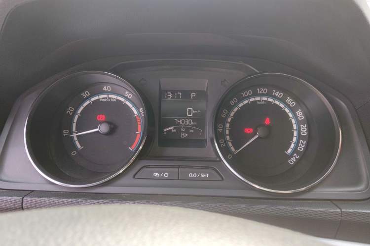 Used Skoda Kamiq 2020 GT TSI 230 DSG Comfort Edition China VI standard Instrument Cluster