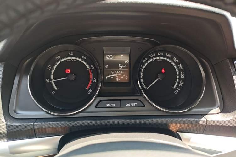 Used Skoda Kamiq 2020 1.5L Automatic Comfort Edition Instrument Cluster