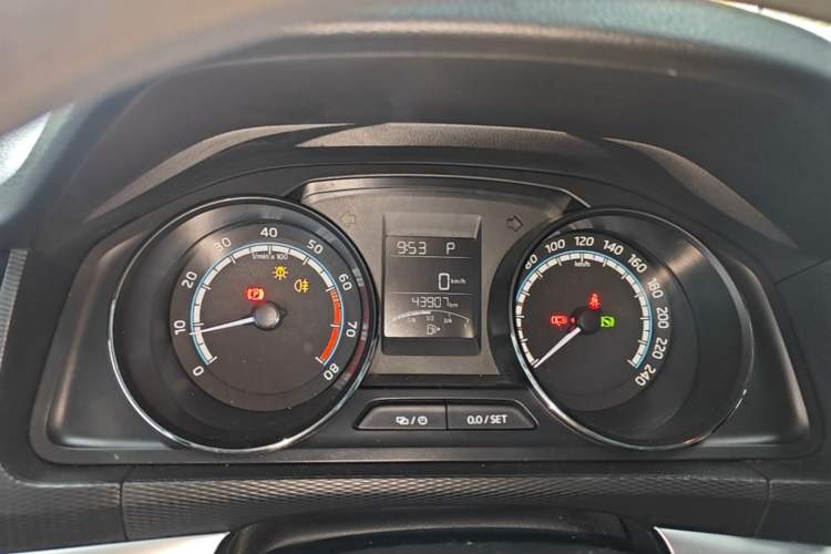 Used Skoda Kamiq 2020 1.5L Automatic Comfort Edition Instrument Cluster