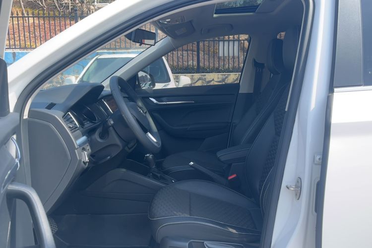 Used Skoda Kamiq 2020 1.5L Automatic Comfort Edition Interior 1