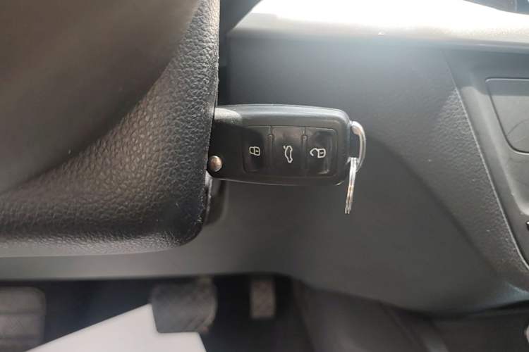 Used Skoda Kamiq 2020 1.5L Automatic Standard Edition Interior 1