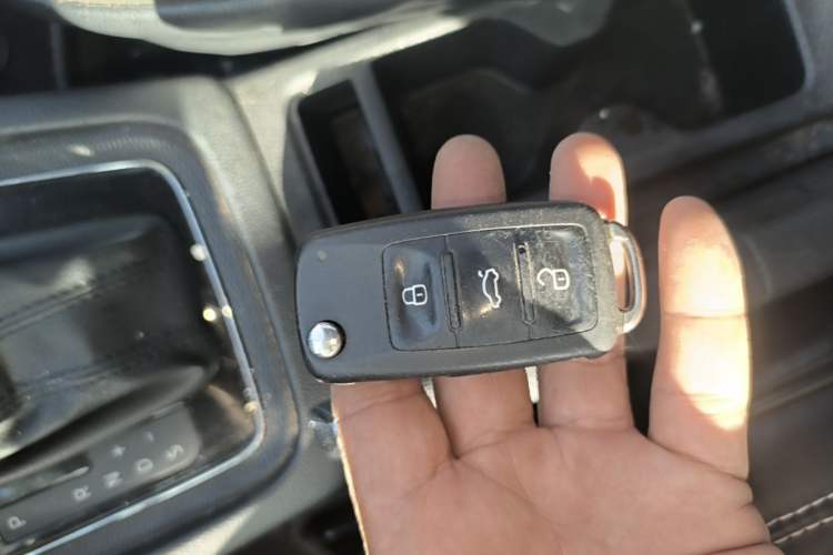 Used Skoda Kamiq 2020 1.5L Automatic Standard Edition Interior 1