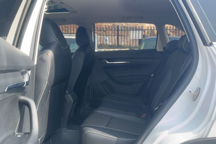 Used Skoda Kamiq 2020 1.5L Automatic Comfort Edition Interior 2