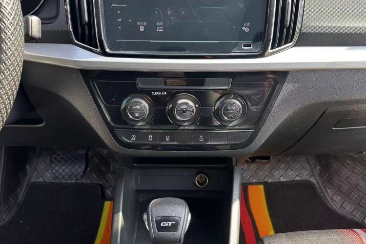 Used Skoda Kamiq 2020 GT 1.5L Automatic Flagship Model China VI Standard Interior 6