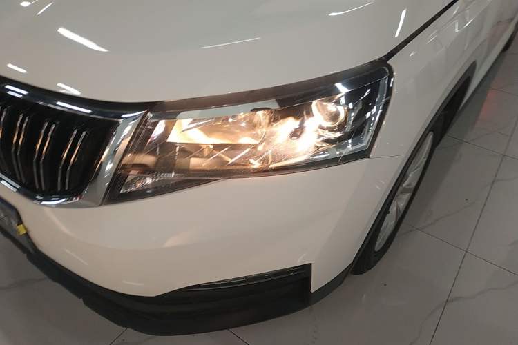 Used Skoda Kamiq 2020 1.5L Automatic Standard Edition Left Front Headlight