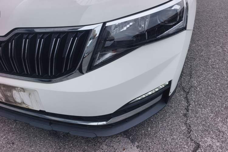 Used Skoda Kamiq 2020 1.5L Automatic Comfort Edition Left Front Headlight