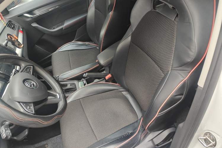 Used Skoda Kamiq 2020 Facelifted GT TSI 230 DSG Flagship Edition China VI Standard Left Front Seat