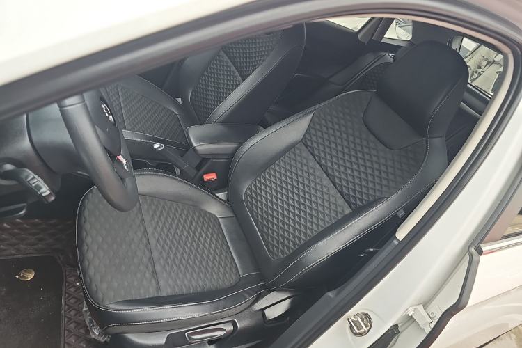Used Skoda Kamiq 2020 1.5L Automatic Comfort Edition Left Front Seat