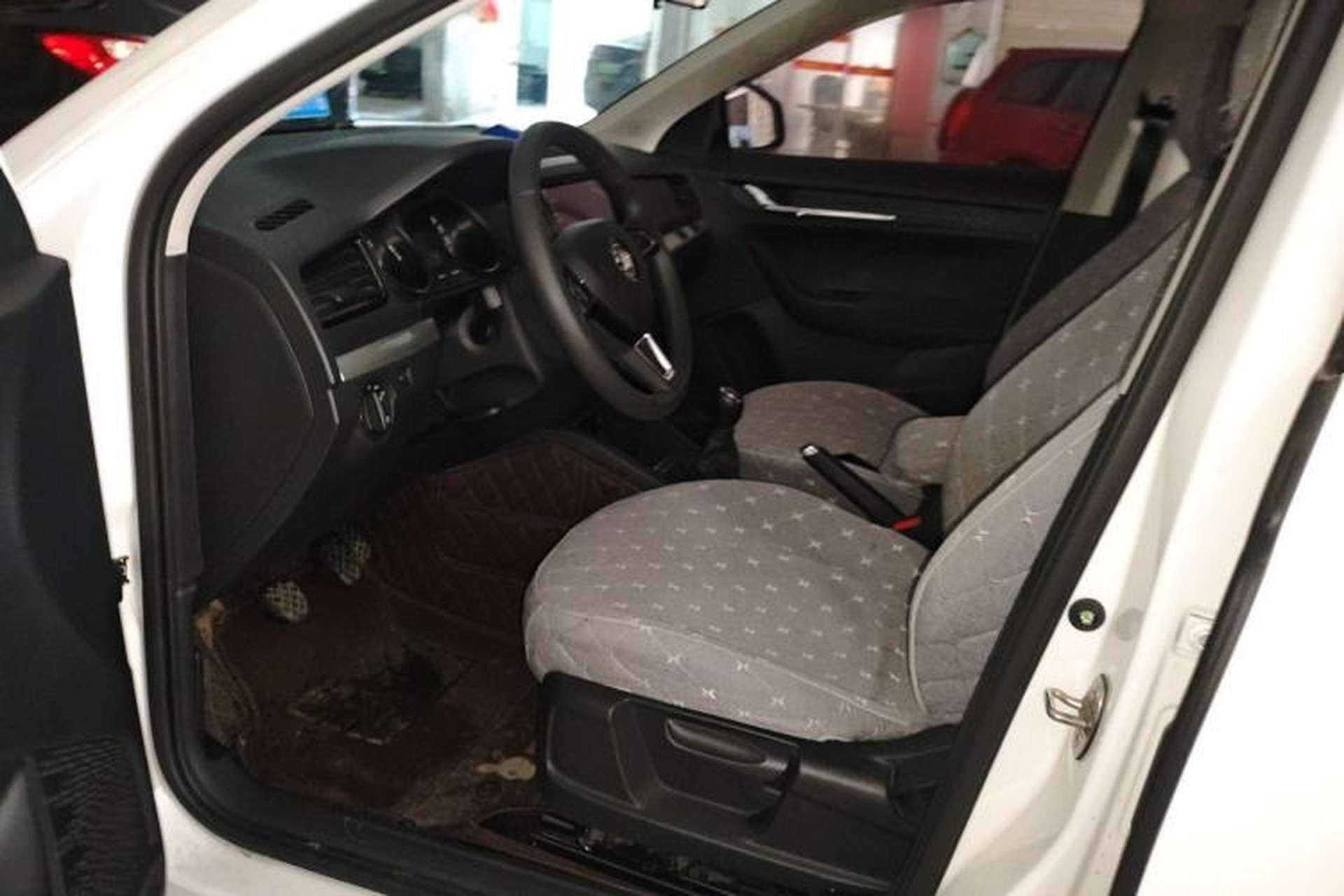 Used Skoda Kamiq 2020 1.5L Manual Standard Edition Left Front Seat