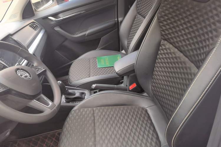 Used Skoda Kamiq 2020 1.5L Automatic Comfort Edition Left Front Seat