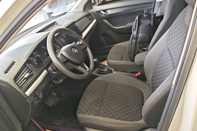 Used Skoda Kamiq 2020 1.5L Automatic Standard Edition Left Front Seat