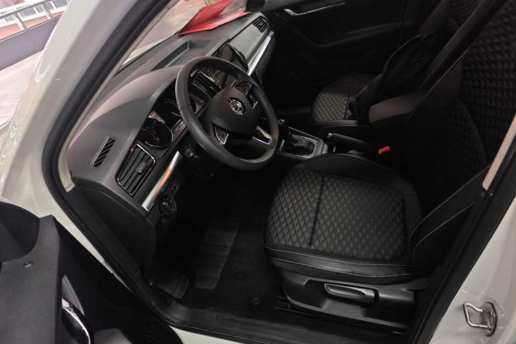 Used Skoda Kamiq 2020 1.5L Automatic Comfort Edition Left Front Seat