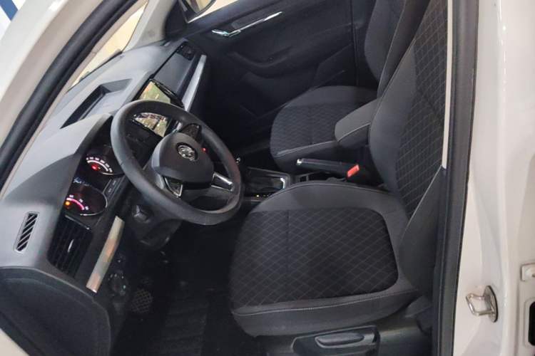 Used Skoda Kamiq 2020 1.5L Automatic Standard Edition Left Front Seat