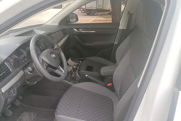 Used Skoda Kamiq 2020 1.5L Manual Standard Edition Left Front Seat