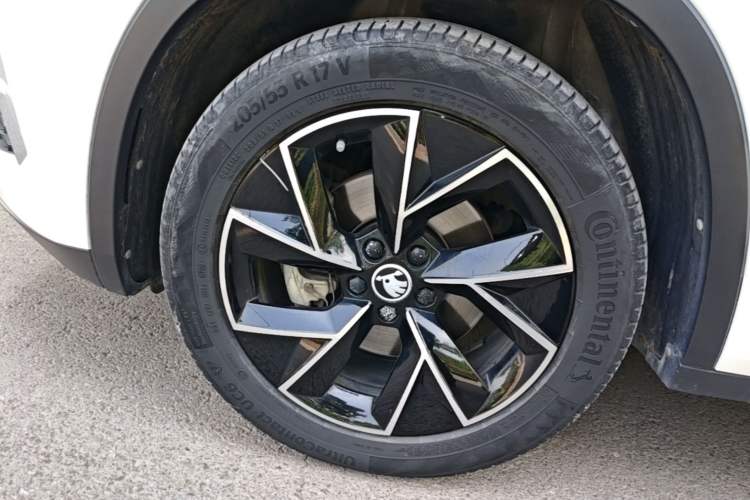 Used Skoda Kamiq 2020 Facelifted GT TSI 230 DSG Flagship Edition China VI Standard Left Front Wheel Hub