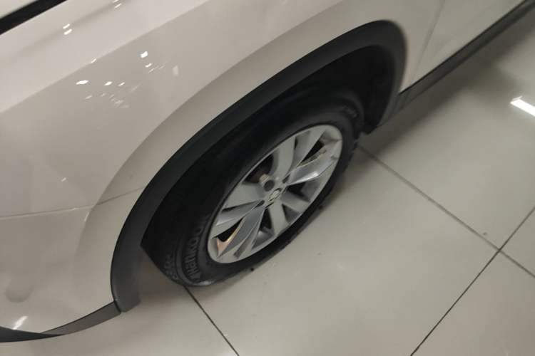 Used Skoda Kamiq 2020 1.5L Automatic Standard Edition Left Front Wheel Hub