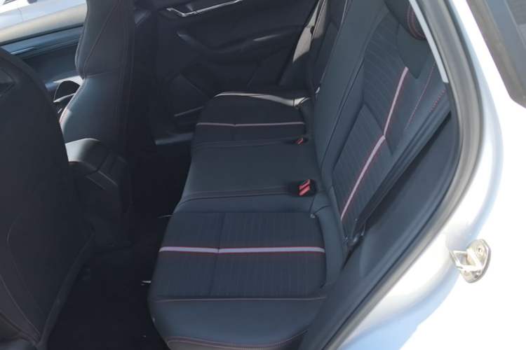 Used Skoda Kamiq 2020 GT 1.5L Automatic Flagship Model China VI Standard Left Rear Seat
