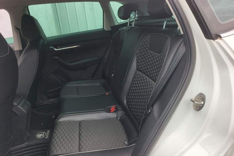 Used Skoda Kamiq 2020 1.5L Automatic Comfort Edition Left Rear Seat