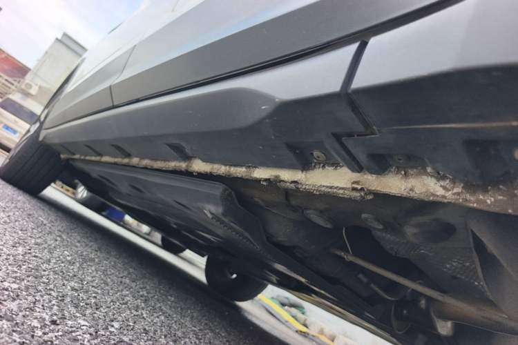 Used Skoda Kamiq 2020 1.5L Automatic Comfort Edition Left Side Sill