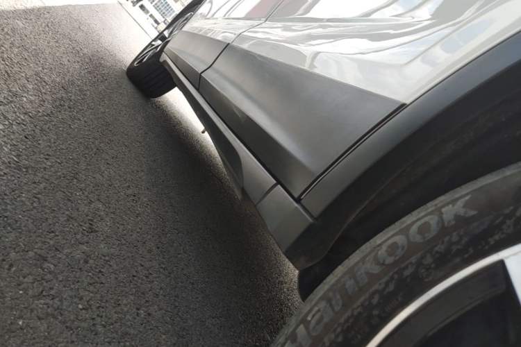 Used Skoda Kamiq 2020 1.5L Automatic Comfort Edition Left Side Sill