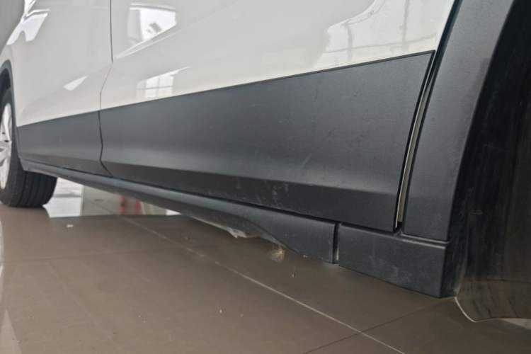 Used Skoda Kamiq 2020 1.5L Automatic Standard Edition Left Side Sill