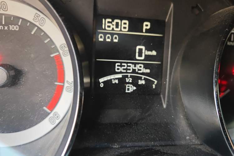 Used Skoda Kamiq 2020 1.5L Automatic Comfort Edition Odometer Close Up