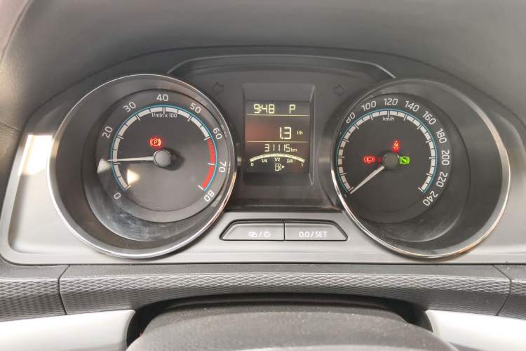 Used Skoda Kamiq 2020 Facelifted GT 1.5L Automatic Flagship Version China VI Standard Odometer Close Up