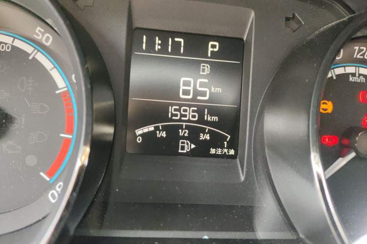 Used Skoda Kamiq 2020 1.5L Automatic Comfort Edition Odometer Close Up