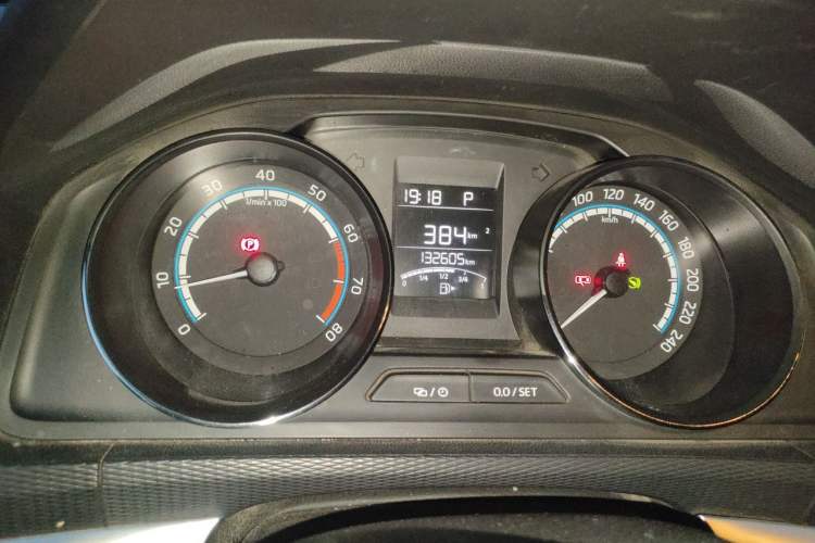 Used Skoda Kamiq 2020 1.5L Automatic Comfort Edition Odometer Close Up